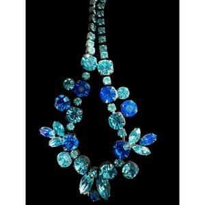 Regency Ocean Blue MidCentury Modern Aurora Borealis Vintage Rhinestone Necklace